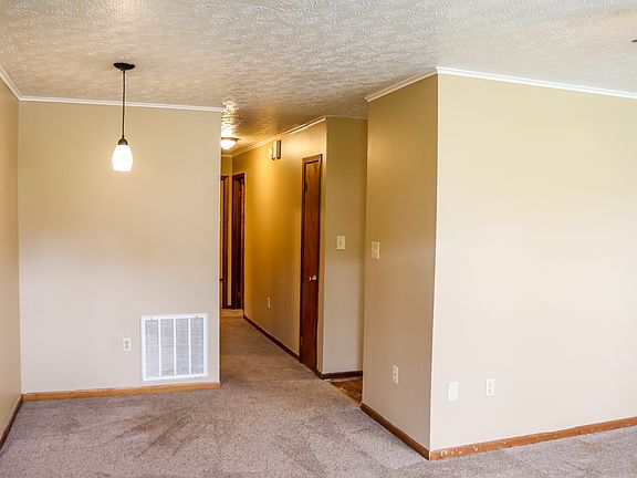 4th image of 2684 Avery Cir