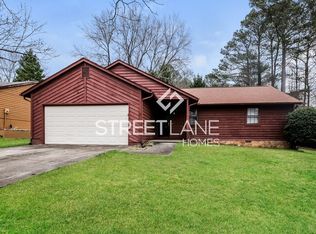 2571 Redfield Dr, Norcross, GA 30071