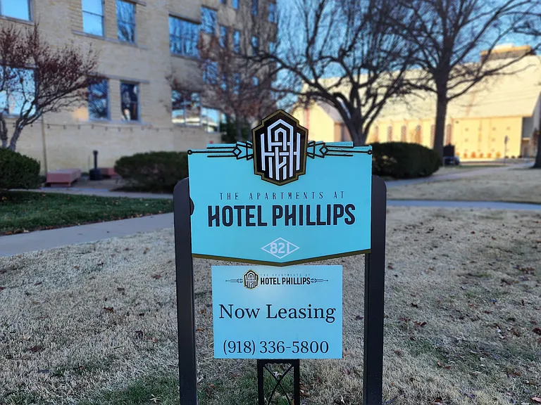 The Apartments at Hotel Phillips — Photo 17