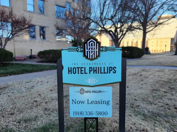 The Apartments at Hotel Phillips