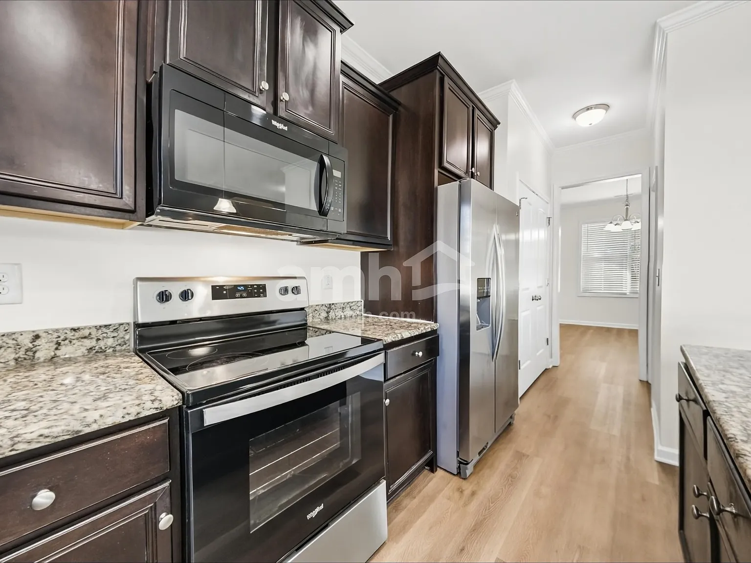 4 bed, 2.5 bath, 2170 sqft, $2,315 — Photo 4