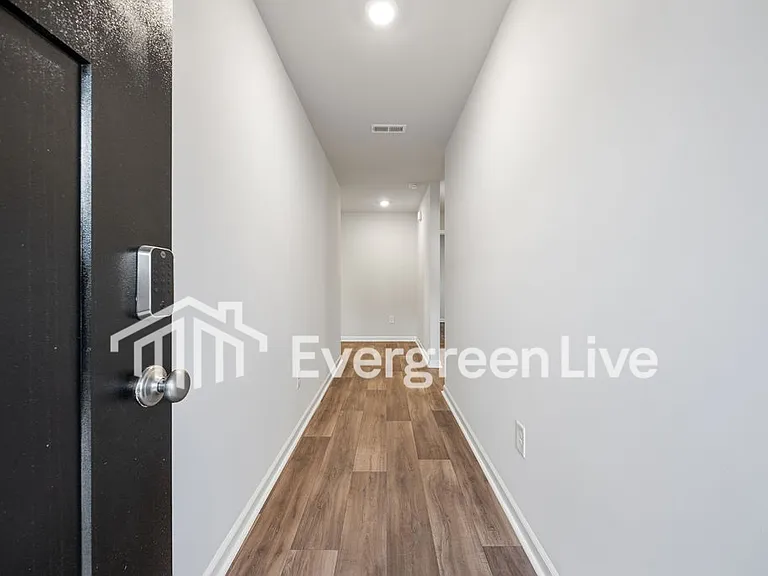 1708 King Oaks Loop — Photo 5