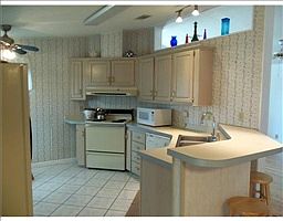 5th image of 63 Pelican Dr S
