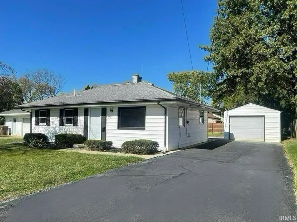 42 E Harrison Ave, Wabash, IN 46992