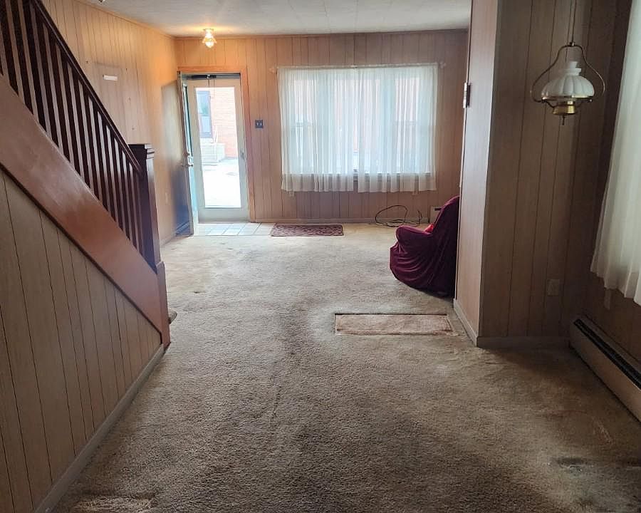 2nd image of 141 Walton St
