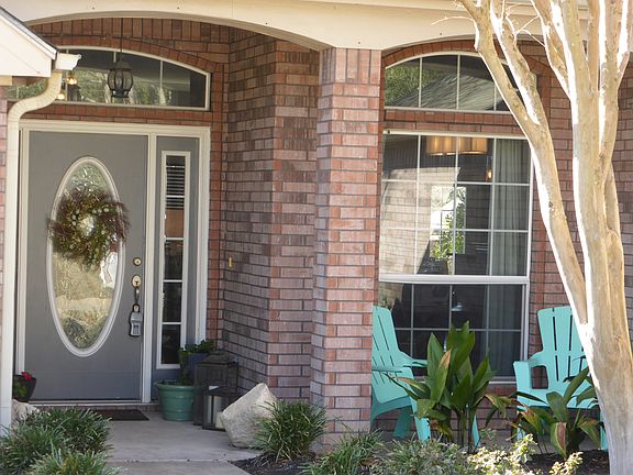 2nd image of 2619 Meadow Wood Dr