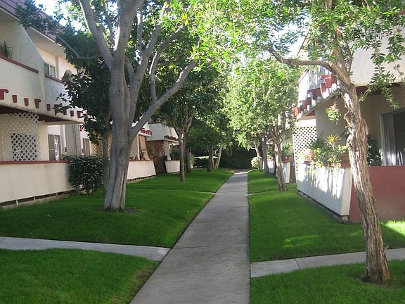 2nd image of 8655 Lake Murray Blvd
