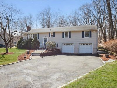 19 Lakewood Dr, Norwalk, CT, 06851