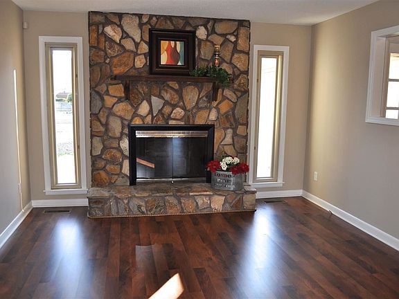 5th image of 2206 Southpark Blvd SW