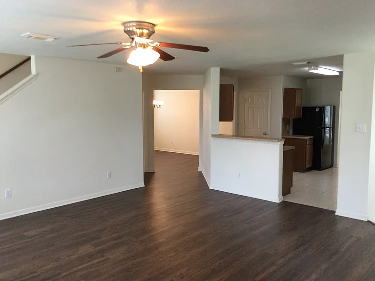 24319 Ayscough Ln — Photo 6