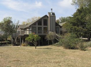 3546 S Crest Ln, Salina, KS 67401