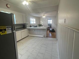 142 W 30th St FLOOR 2, Bayonne, NJ 07002
