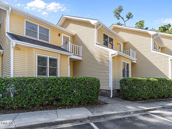 2nd image of 1800 Eastwood Road Apt 254