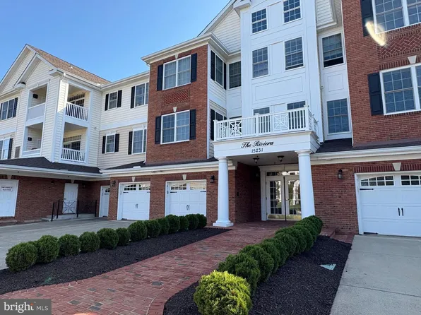 15231 Royal Crest Dr APT 204, Haymarket, VA 20169