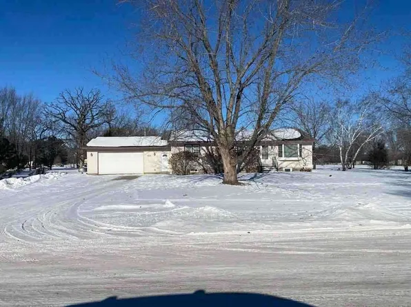 4539 NW 41st Ave, Saint Francis, MN 55070