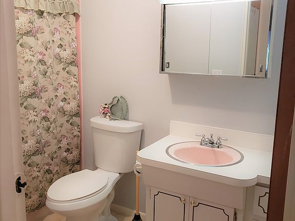 Single Bathroom