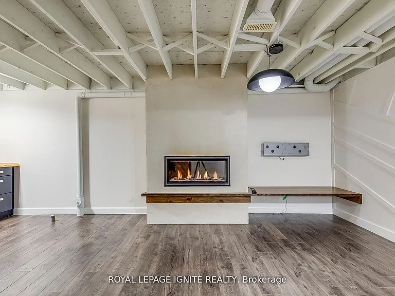 64 Templewood Dr — Photo 42