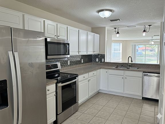 2nd image of 2669 Emerald Lake Ct