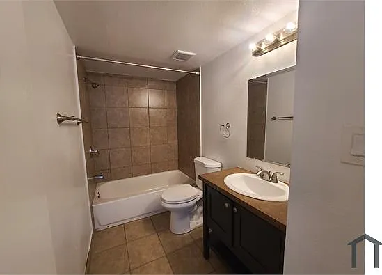 538 N Williams #D — Photo 16