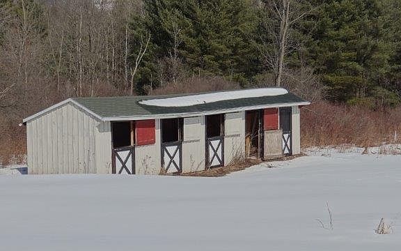 2nd image of 963 County Road 33