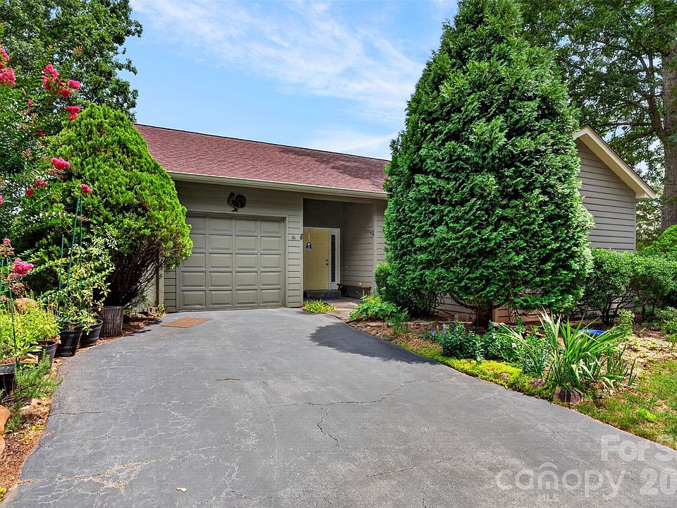 1st image of 16 Spring Hollow Cir