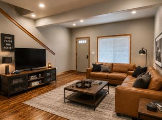 615 S 3rd St #A, Selah, WA 98942