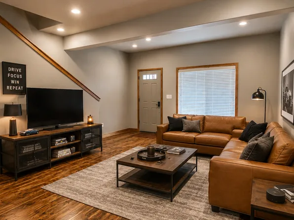 615 S 3rd St #A, Selah, WA 98942
