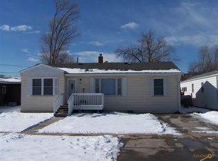 1819 Evergreen Dr, Rapid City, SD 57702