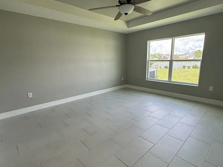 4595 Plainview Rd — Photo 12