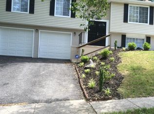 7001 Dunnigan Dr, Clinton, MD 20735