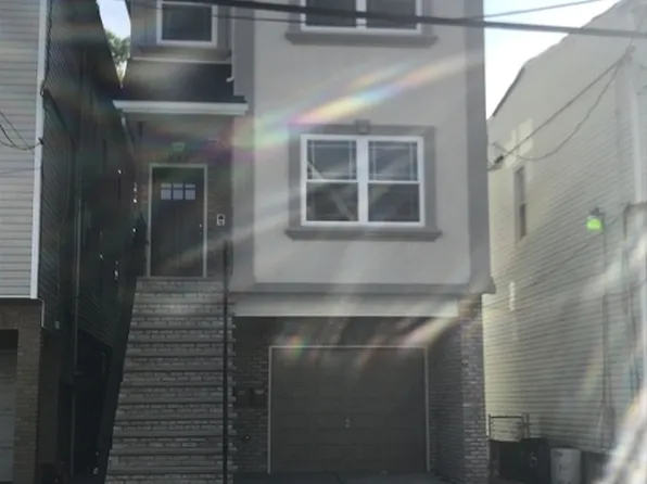 452 Fulton St, Elizabeth, NJ 07206