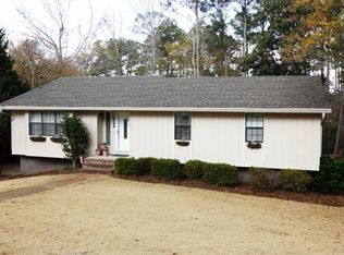 1104 E Collinwood Cir, Opelika, AL 36801