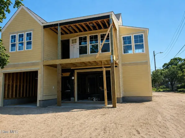 609 Fisher Street, Morehead City, NC 28557