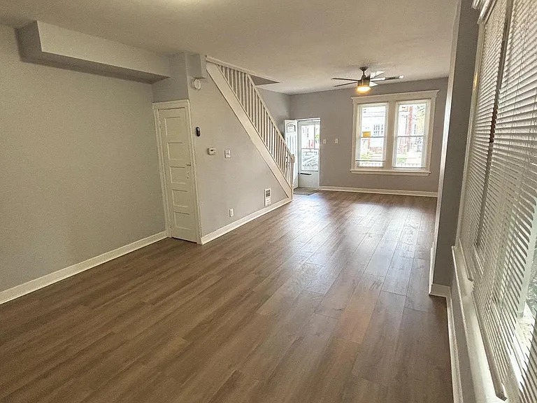 1455 Wildwood Ave — Photo 2
