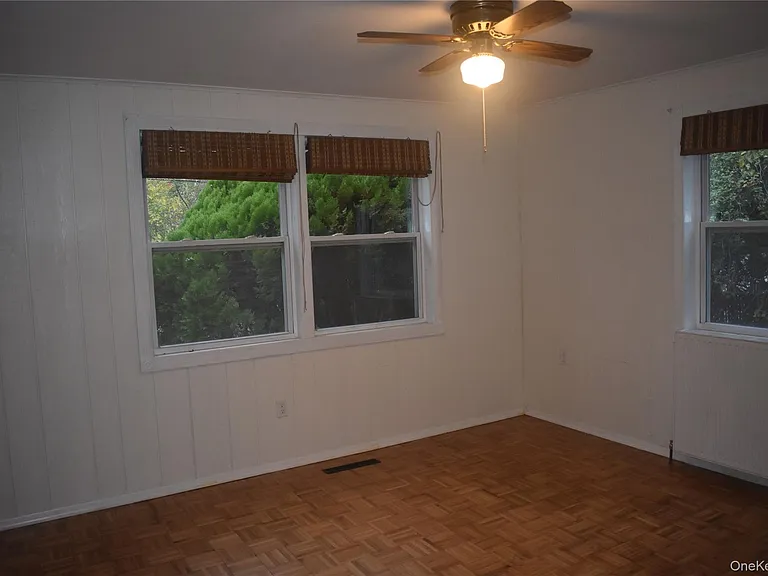 53 Magnolia Dr — Photo 16