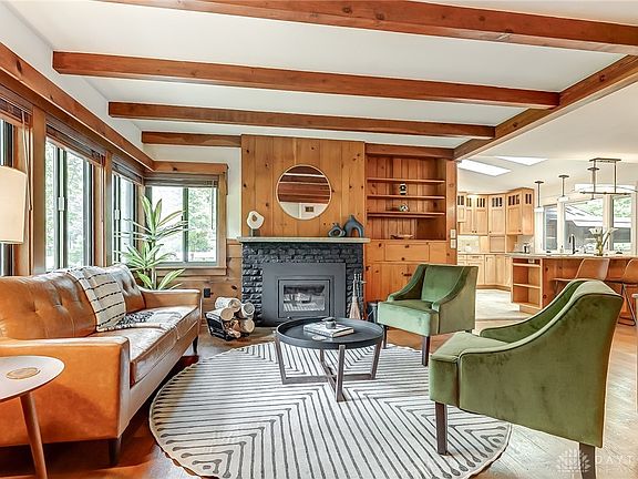 2nd image of 1201 Livermore St