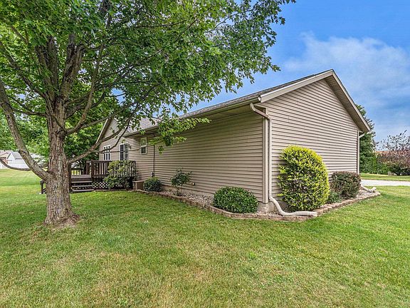 4th image of 26851 McArthur Ct