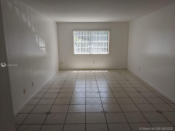 3rd image of 1350 NE 119th St #135008