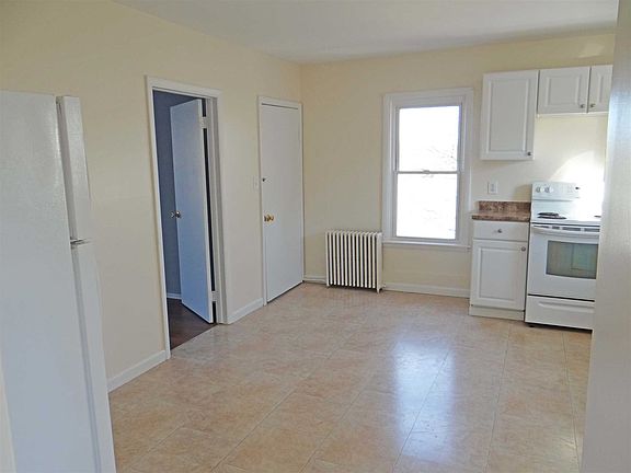 2nd image of 11 Washington Ave
