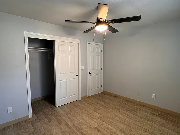 3874 E Ashlan Ave — Photo 22