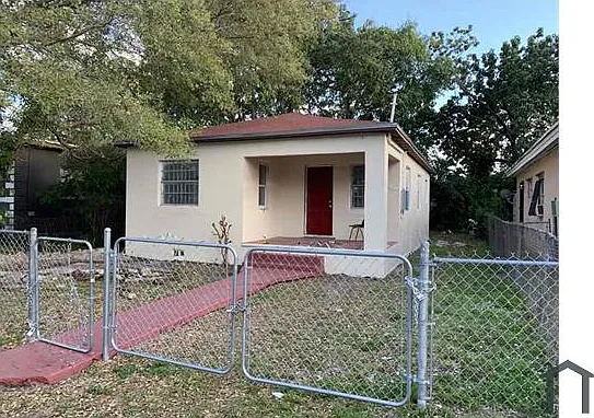 3 bed, 1000 sqft, $2,588 — Photo 4