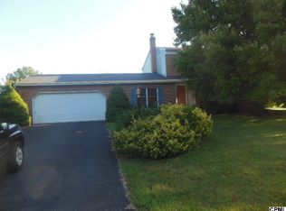52 Longview Dr, Mechanicsburg, PA
