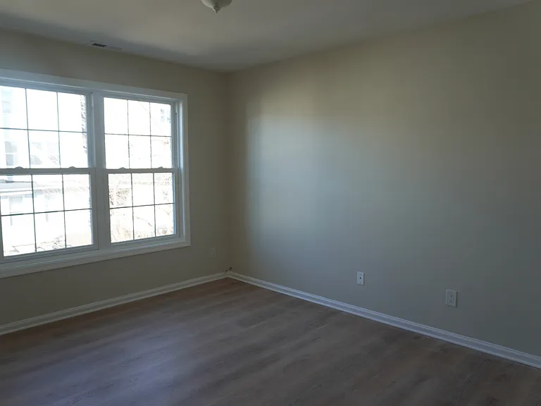 399 S 6th St #1 — Photo 9