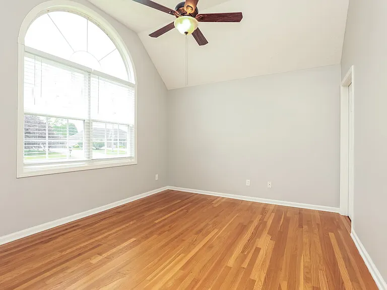 7004 Bridgewater Dr — Photo 9