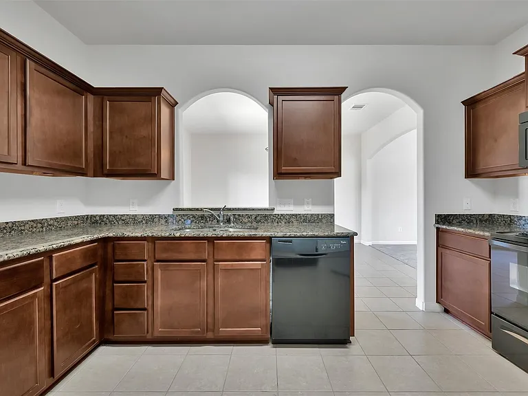 30719 W Lost Creek Blvd — Photo 8