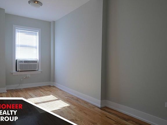 2nd image of 550 W Arlington Pl #550101