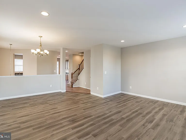 9240 Cascade Falls Dr — Photo 3