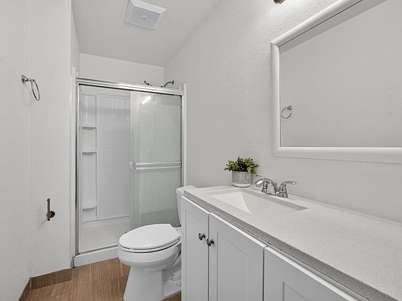 4th image of 7325 Skander Way