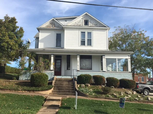 108 N Sycamore St, Woodsfield, OH 43793