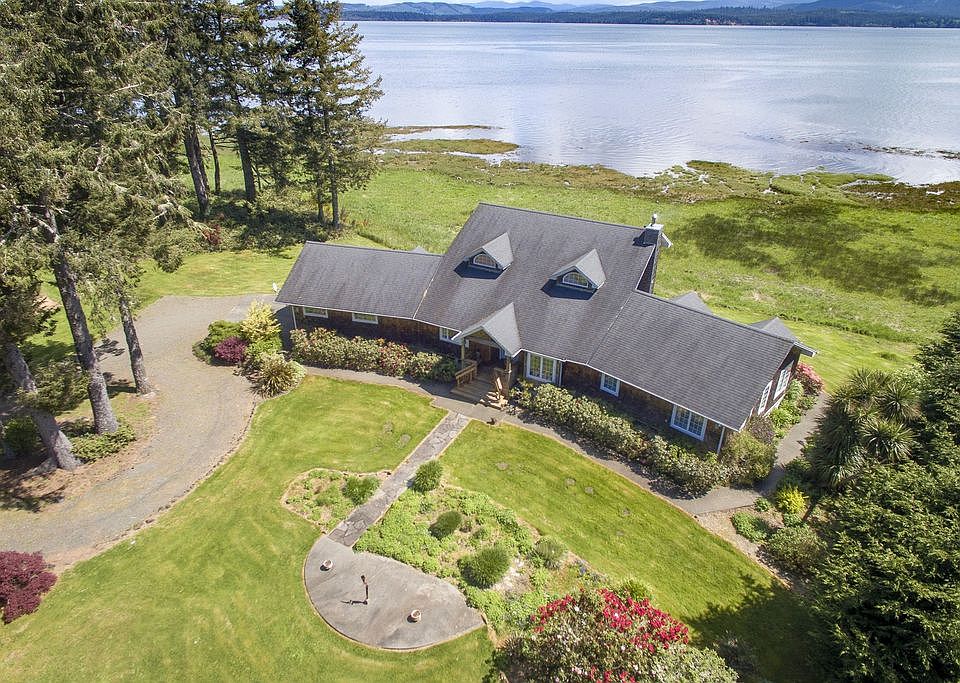 15600 Sandridge, main house